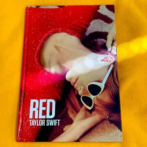Taylor Swift Limited Edition RED Book